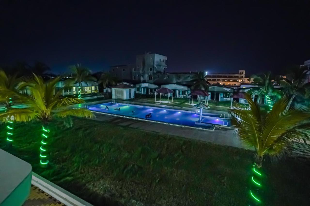 Silver Sand Eco Resort !! Beachfront !! With Biggest Pool And Huge Open Area !! Ideal For Weddings !! Couple Friendly !! Mandarmani Exteriér fotografie