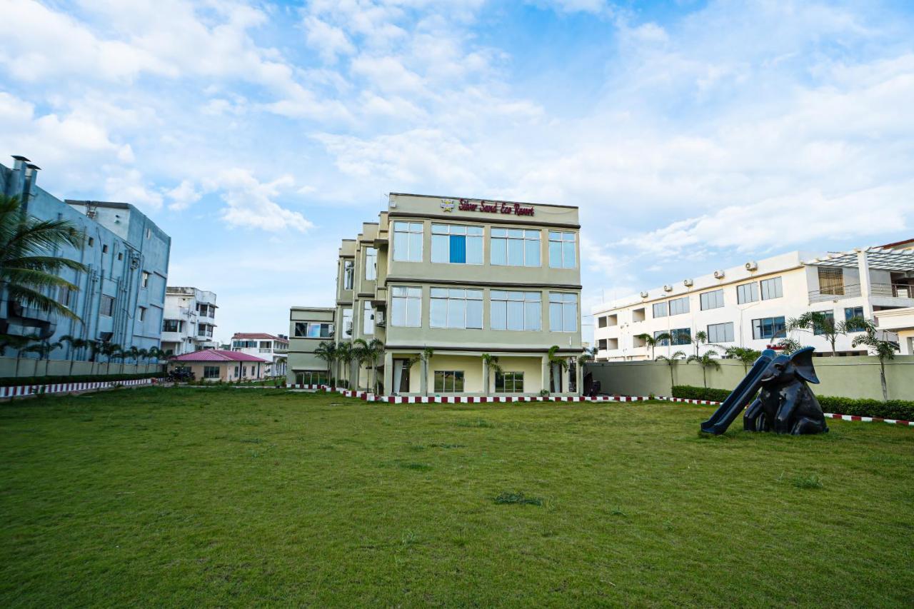 Silver Sand Eco Resort !! Beachfront !! With Biggest Pool And Huge Open Area !! Ideal For Weddings !! Couple Friendly !! Mandarmani Exteriér fotografie