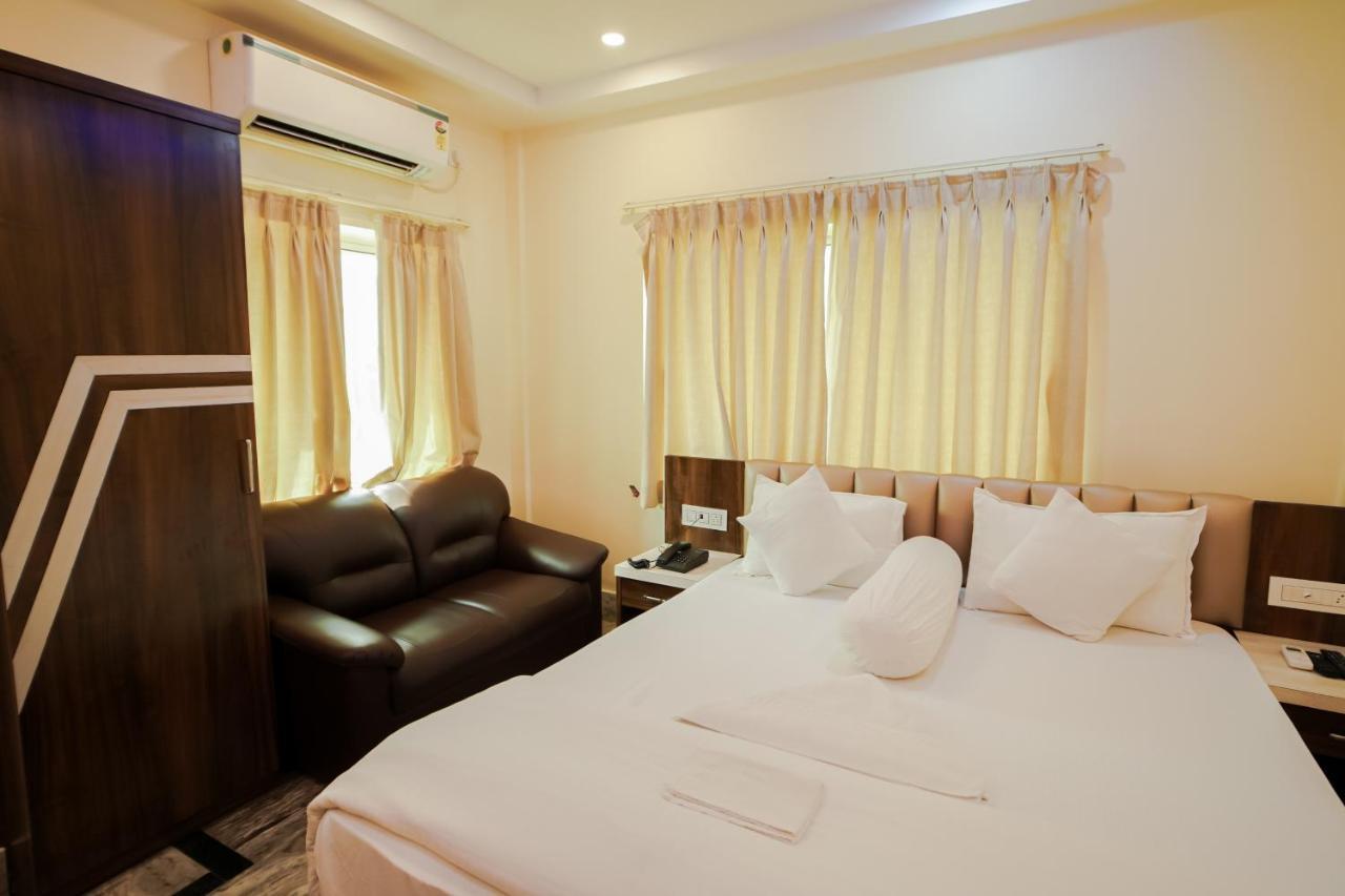 Silver Sand Eco Resort !! Beachfront !! With Biggest Pool And Huge Open Area !! Ideal For Weddings !! Couple Friendly !! Mandarmani Exteriér fotografie